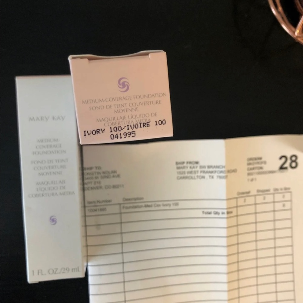 Mary Kay ivory 100  ( 2 pack!!!)